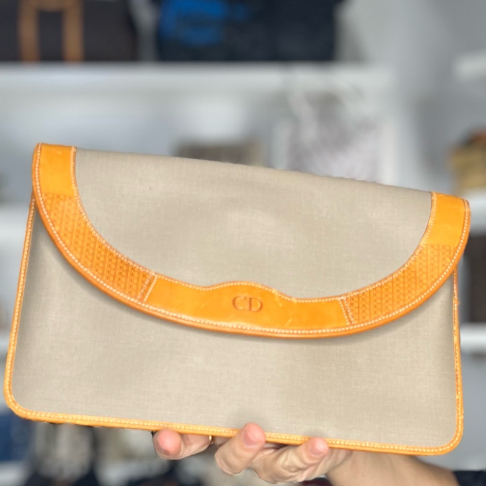 DIOR CLUTCH